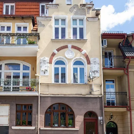 By The Sea 57 Victus By Renters Sopot